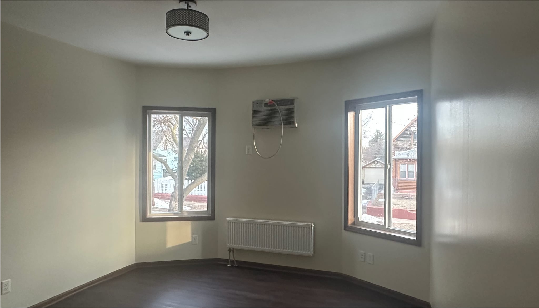 Living Room - 513 Winslow Ave