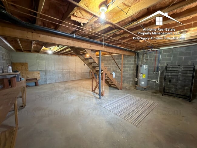 Building Photo - 1904 Springdale Ct