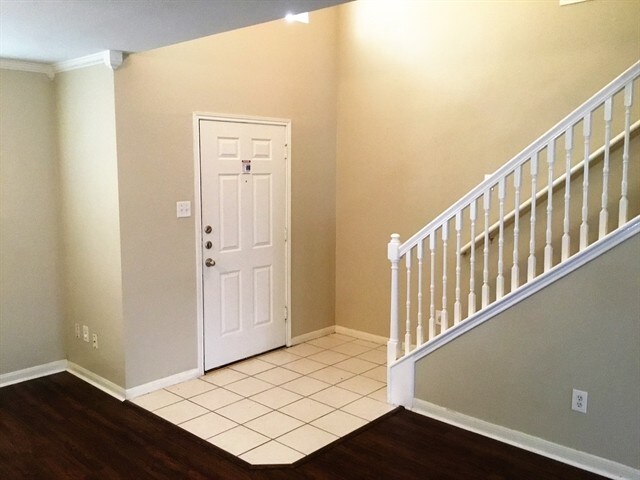 Building Photo - 2811 Copra Ln