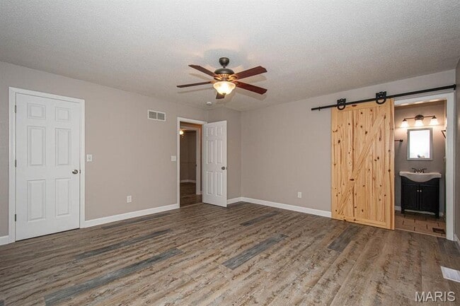 Building Photo - 1031 Thames Dr