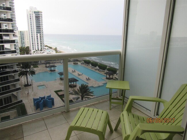 Building Photo - 1830 S Ocean Dr