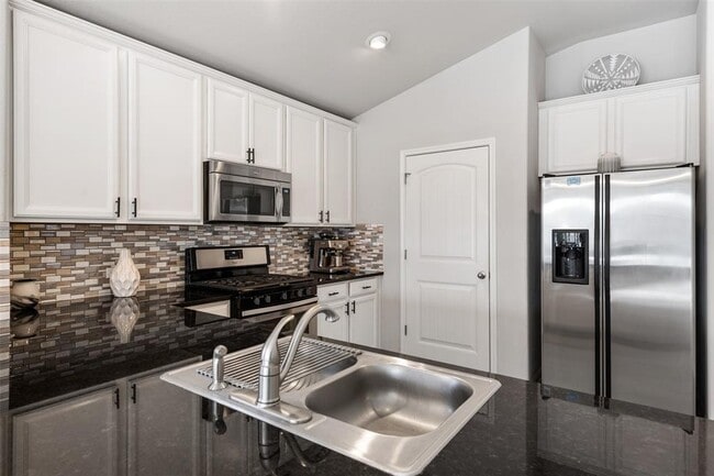 Building Photo - 514 Wincliff Dr