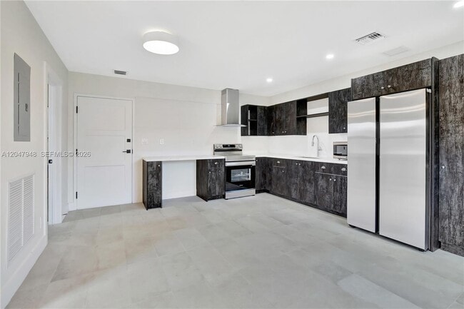 Building Photo - 5980 SW 40th Ave