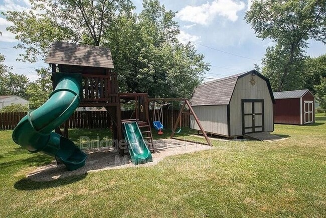 Building Photo - 1381 Firethorne Dr