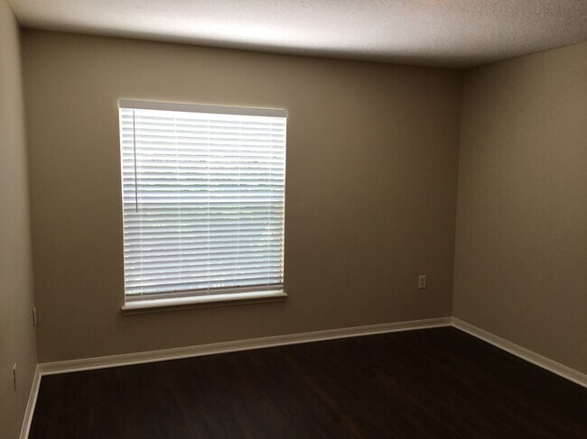 Building Photo - 87211 Kipling Dr