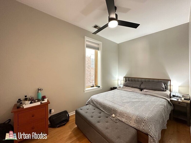 Building Photo - 1424 N Bosworth Ave