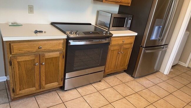 Building Photo - Sherwood Rental