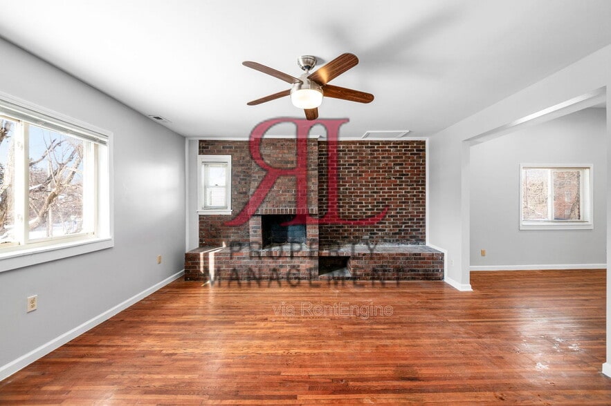 Building Photo - 722 Sheridan Ave