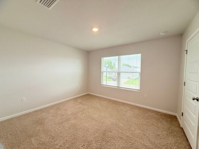 Building Photo - 5565 Galahad Trl