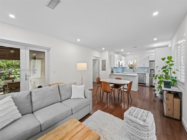 Building Photo - 4148 Ventura Ave