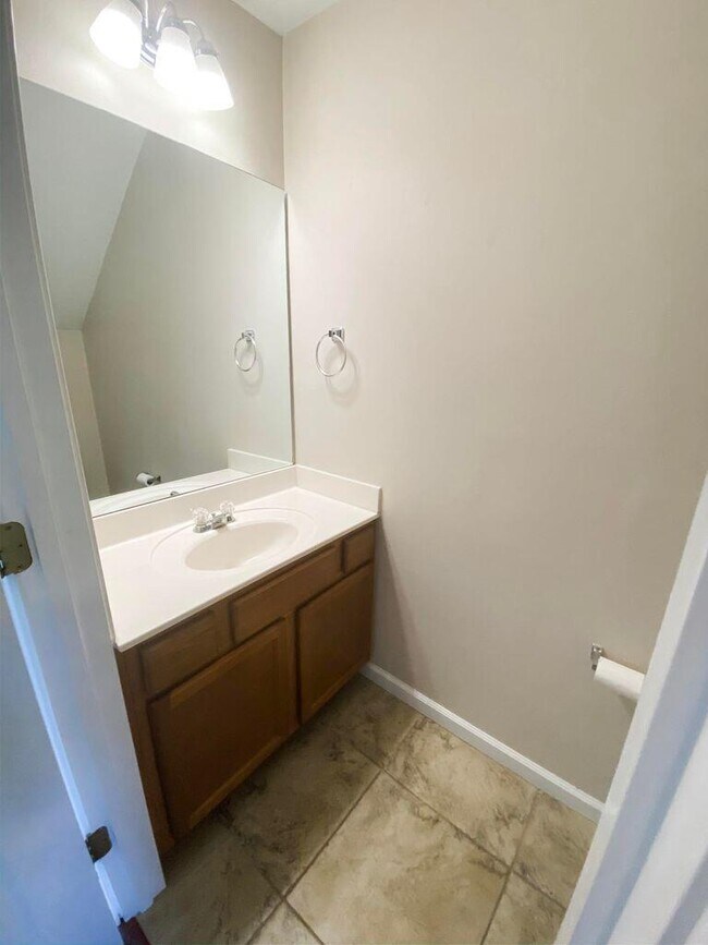 Building Photo - 1816 Shay-Lin Ct