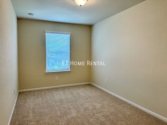 Building Photo - 5541 Evanston Ln