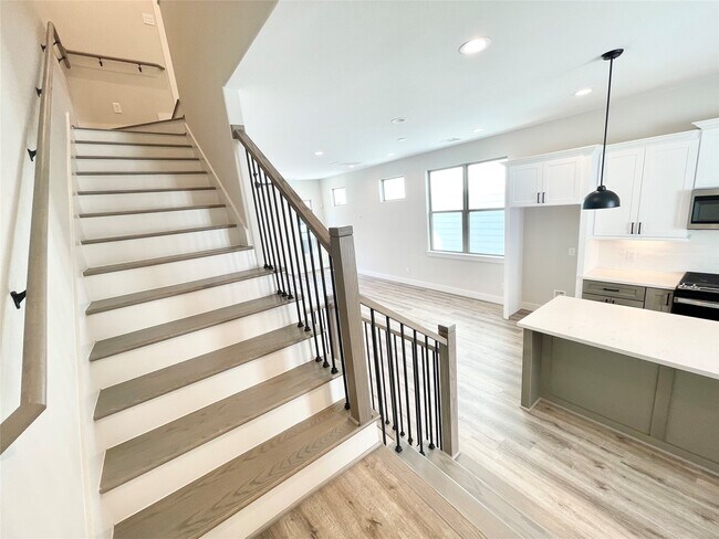 Building Photo - 3716 Creekmont Gardens Ln