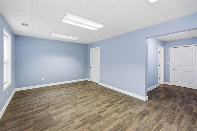Building Photo - 518 S Fortune Way