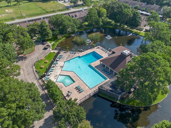 Building Photo - 5801 Lumberdale Rd