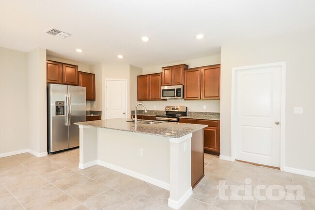 Building Photo - 12737 Lemon Pepper Dr