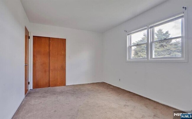 Building Photo - 376 Harrison Ave