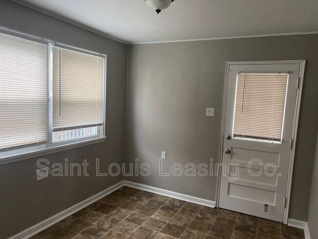 Building Photo - 7411 Jenwood Ave