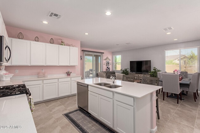 Building Photo - 25046 N 174th Ave