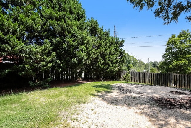 Building Photo - 4504 Stephen Oaks Way