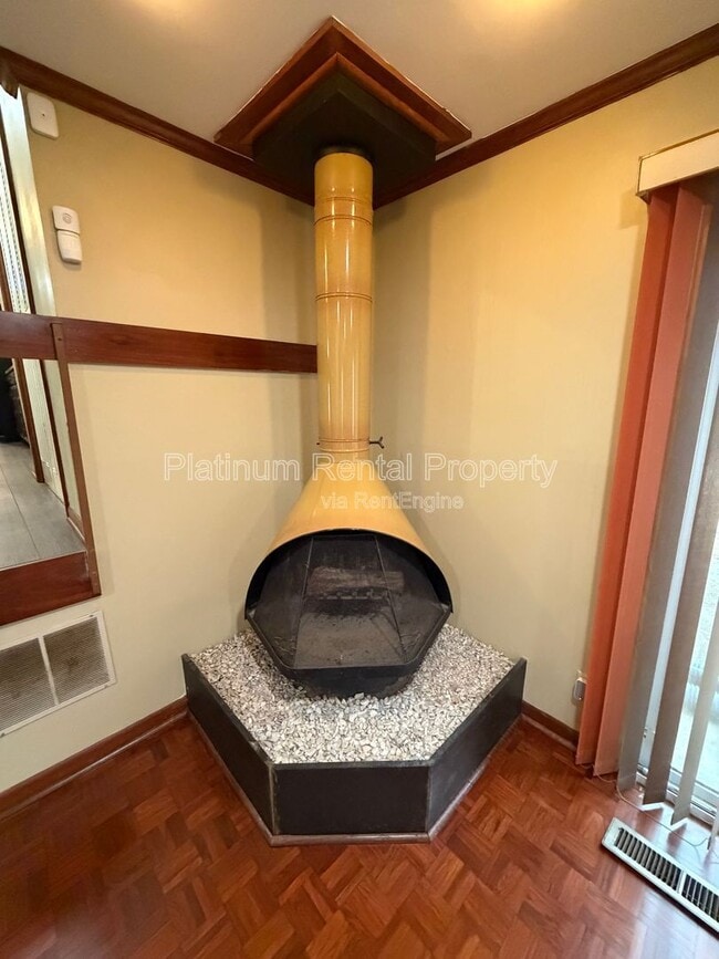 Building Photo - 2867 Monica Ct SW