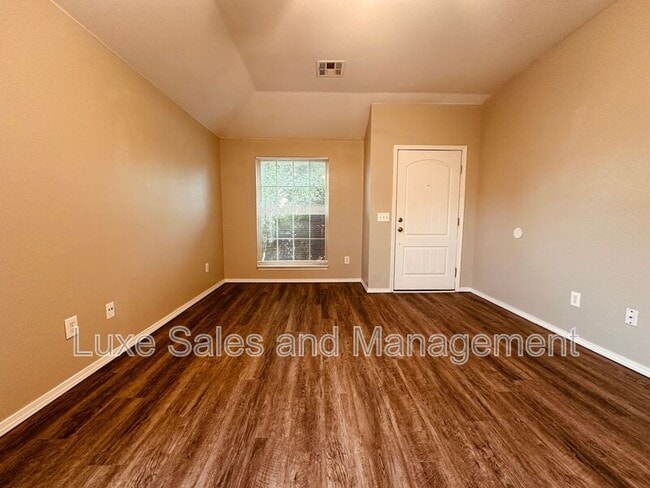 Building Photo - 3615 Janus