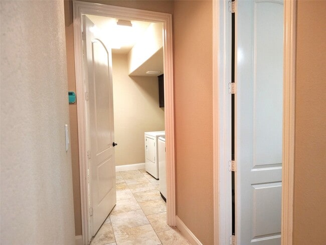 Building Photo - 17007 Mahogany Trace Ln