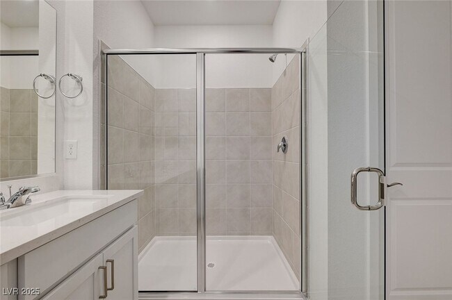 Building Photo - 2537 Monolith St