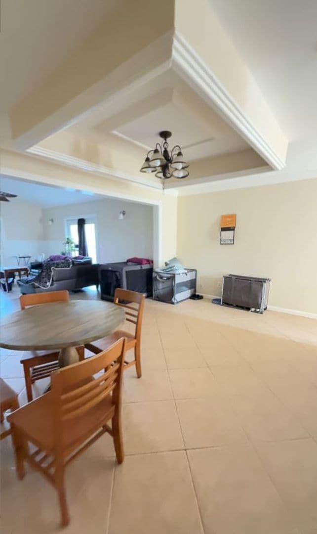 Building Photo - 3 Bedroom 2 Bath home