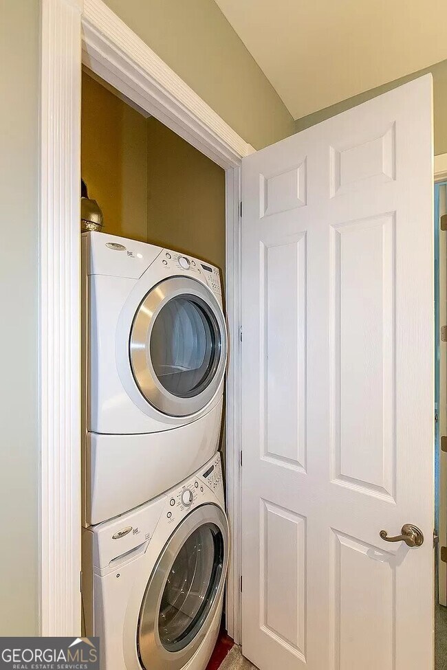 Building Photo - 1282 Monroe Dr NE