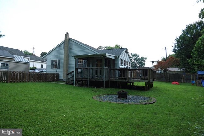 Building Photo - 13126 Sylvan Ave
