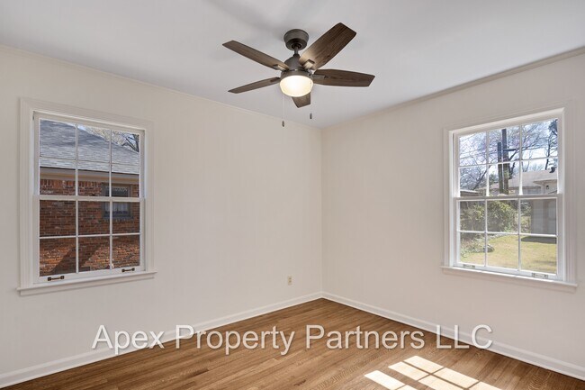 Building Photo - 5319 Chickasaw Rd