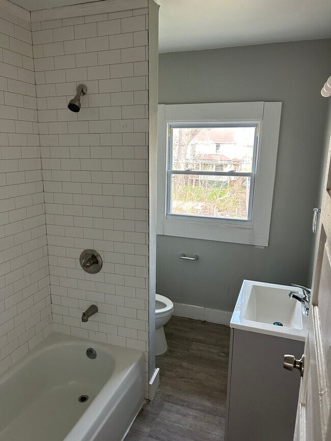 Building Photo - 81 Woodland St