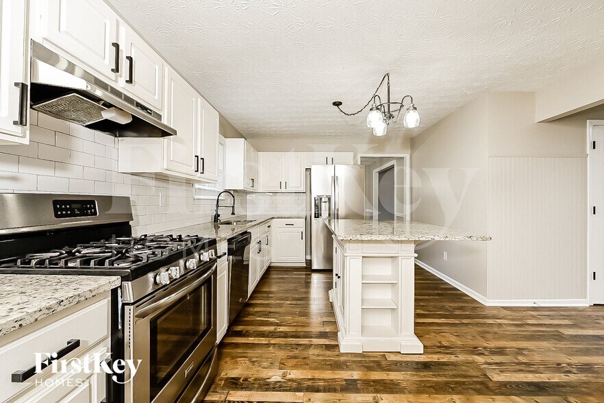 Building Photo - 308 Waltrip Ct