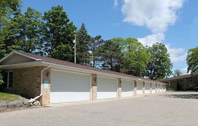 Building Photo - Charming 2-bedroom apartment in Prime Location!