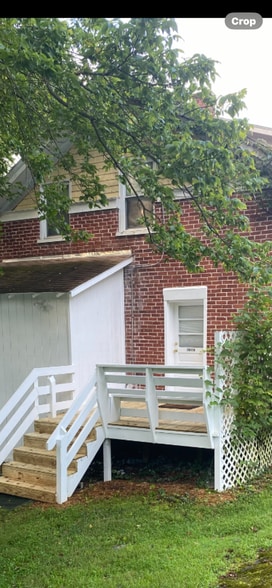 Back door and deck kitchen - 1017 Tyler Ave