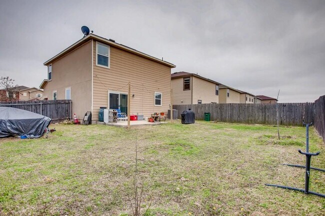 Building Photo - 8900 Edmundsbury Dr