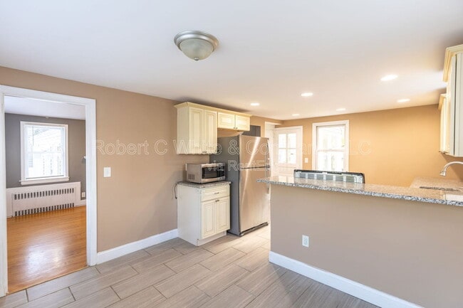 Building Photo - 99 Cheney Ln