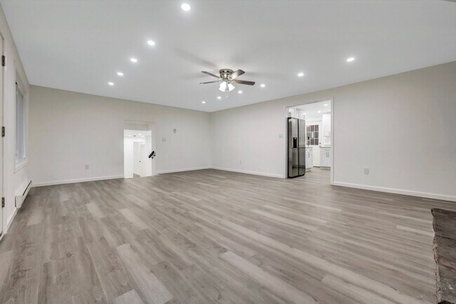 Building Photo - 752 Toll Rd