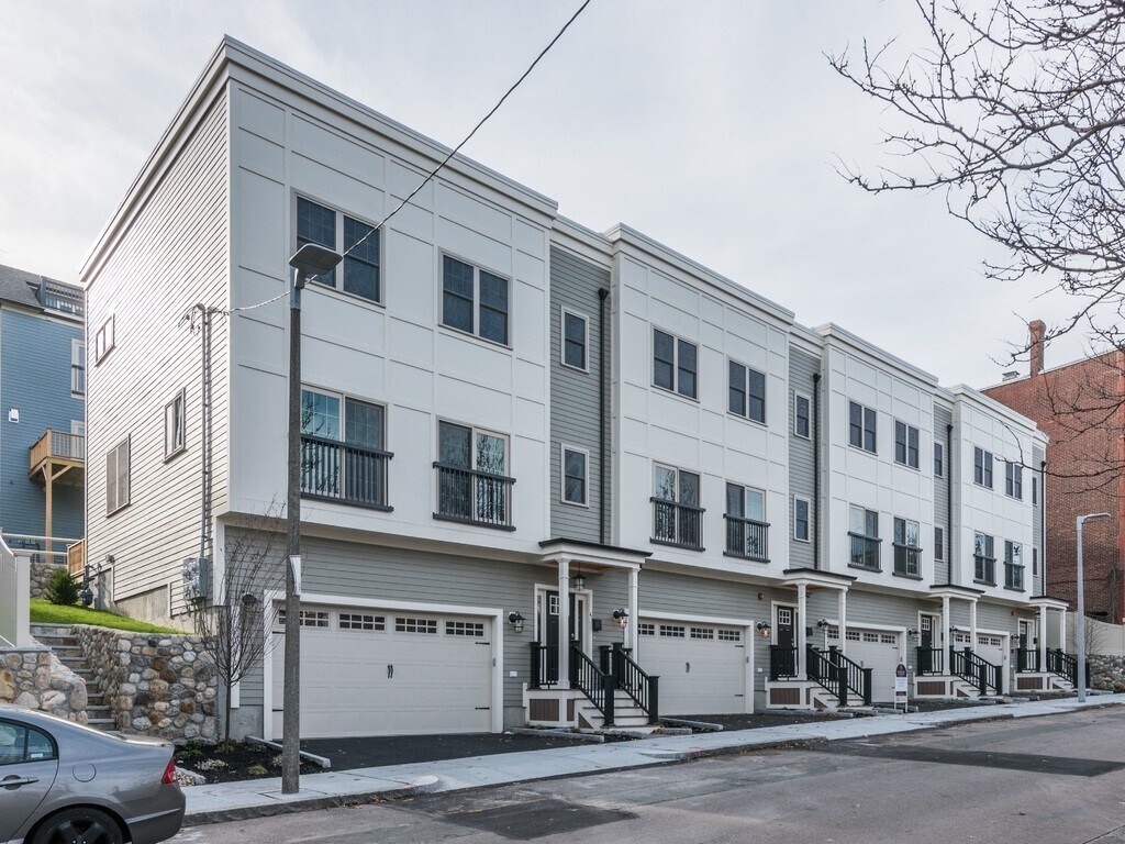 Building Photo - 37 Lambert St