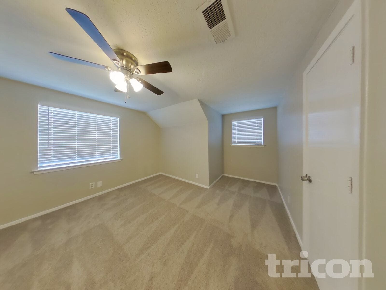 Building Photo - 1706 Crooks Ct