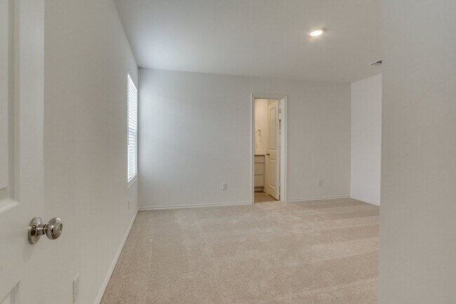 Building Photo - Lennar Villages – Canelo Floorplan