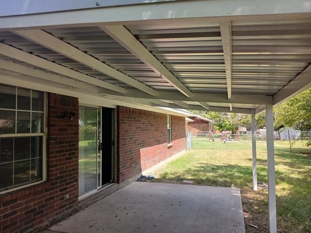 Building Photo - 313 Bowie St