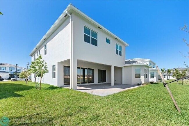 Building Photo - 5350 Liberty Ln