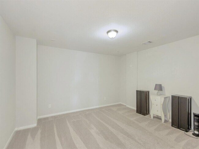 Building Photo - 4506 Painted Bunting Ln