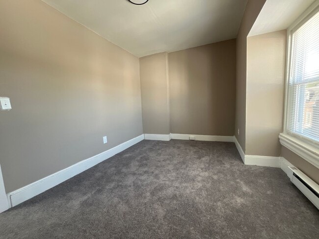 Building Photo - Fully Renovated and Modern 3-Bedroom, 1-Bathroom Rental Home in Center City Allentown,