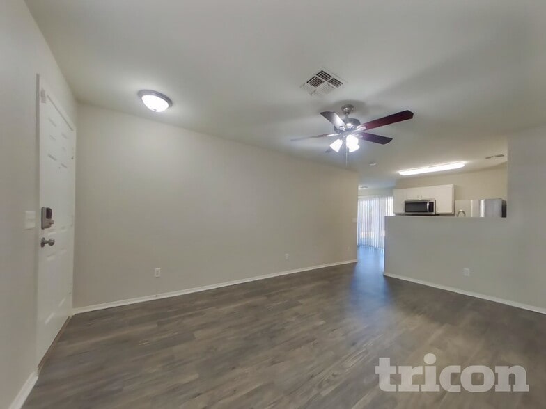 Building Photo - 13962 N 132nd Ln