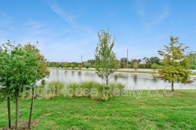 Building Photo - 3082 Emerald Acrs Ln