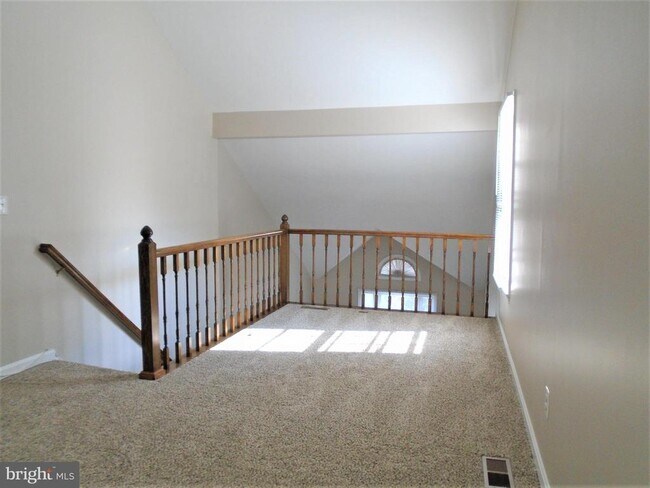 Building Photo - 1914 Duffield Ln