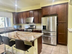 Building Photo - Gorgeous Home, Best Schools, Move In Today!